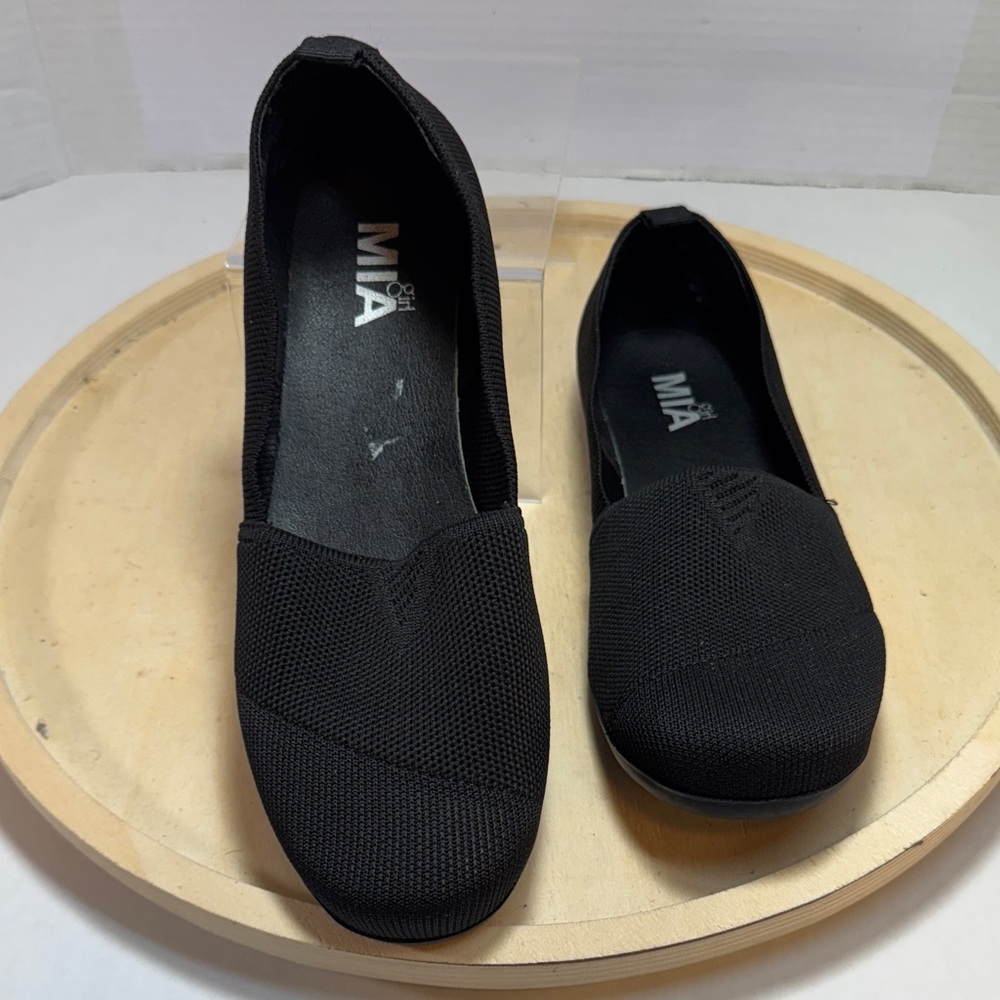 MIA Black Knit Slip-On Flats